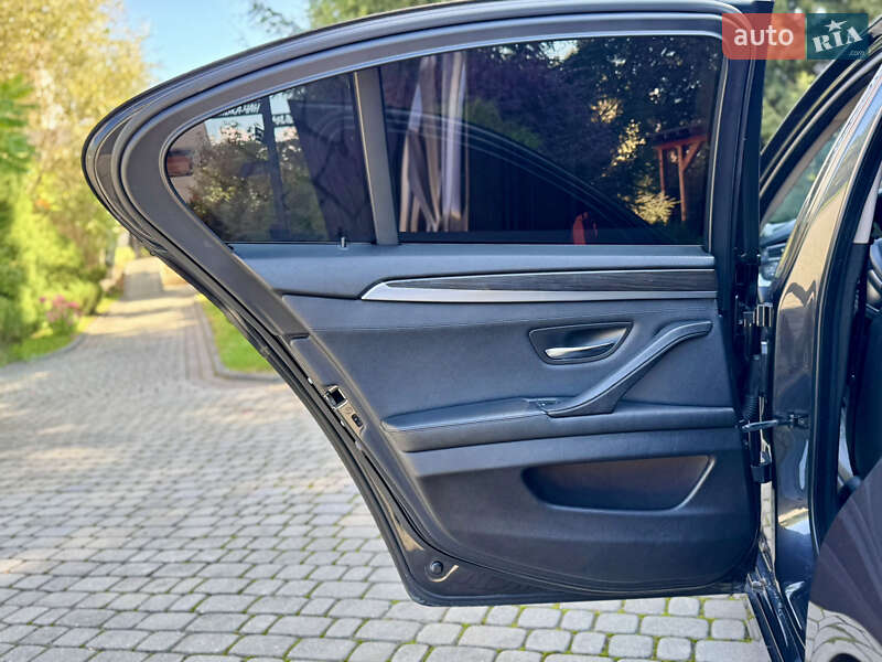 Седан BMW 5 Series 2012 в Міжгір'ї