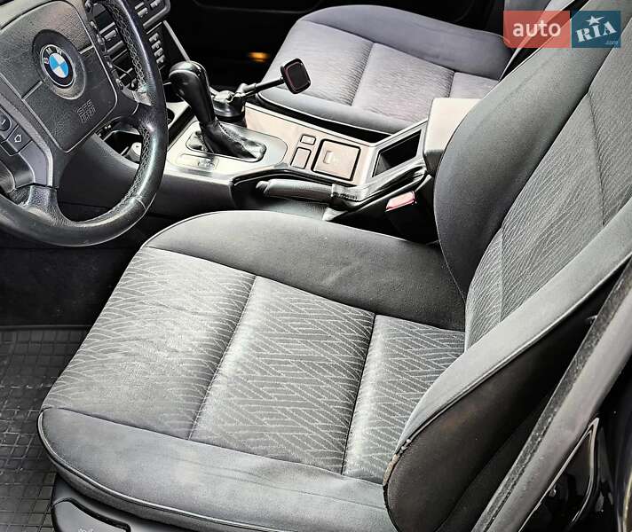 Седан BMW 5 Series 2000 в Харкові