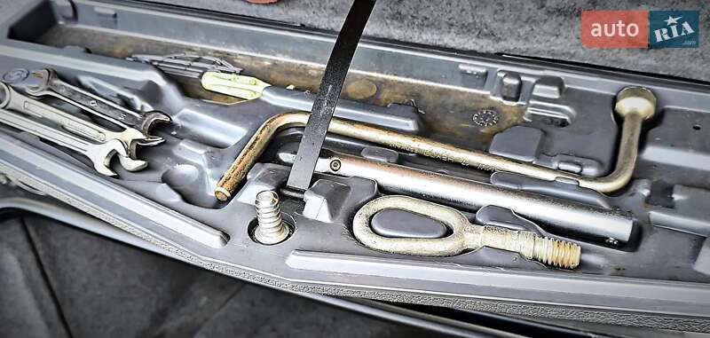 Седан BMW 5 Series 2000 в Харкові