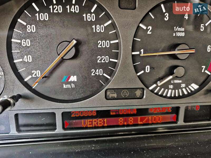 Седан BMW 5 Series 2000 в Харкові