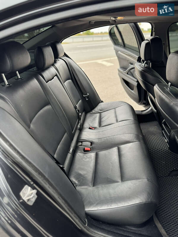 Седан BMW 5 Series 2012 в Звягеле фото 16 Седан BMW 5 Series 2012 в Звягеле