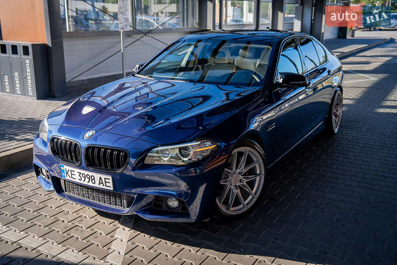 Седан BMW 5 Series 2015 в Киеве