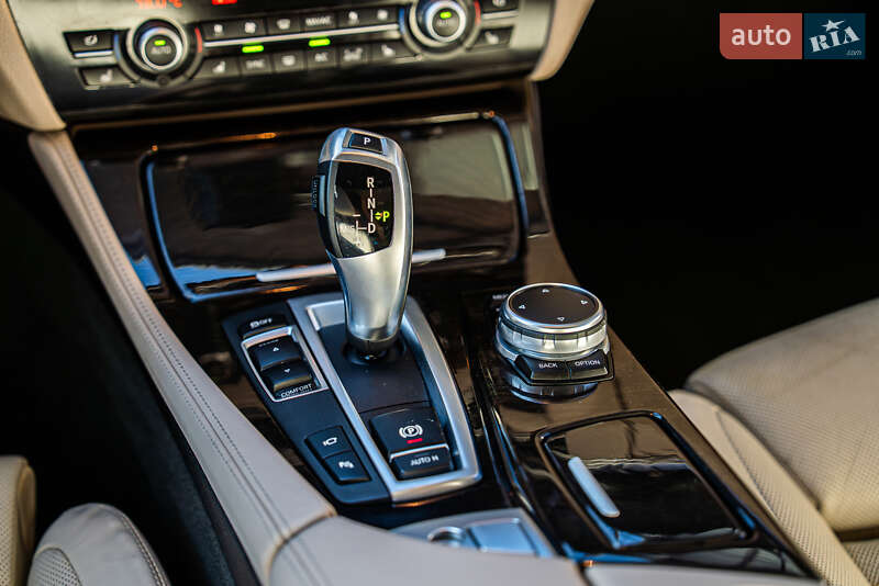 Седан BMW 5 Series 2015 в Киеве