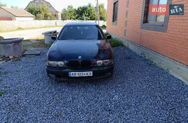 Седан BMW 5 Series 1997 в Виннице