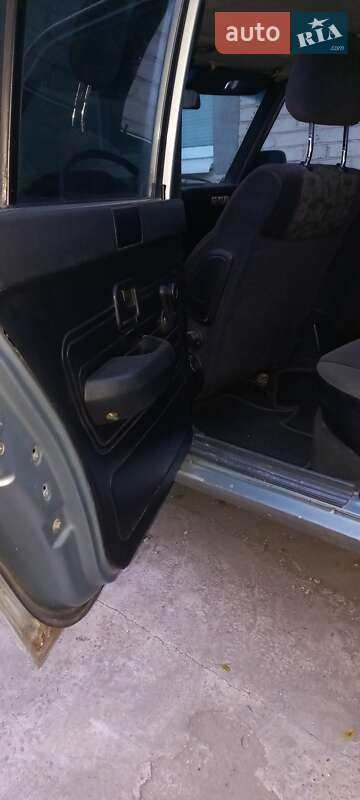 Седан BMW 5 Series 1984 в Запорожье