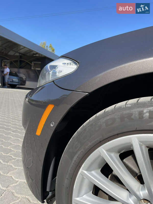 Седан BMW 5 Series 2010 в Львові