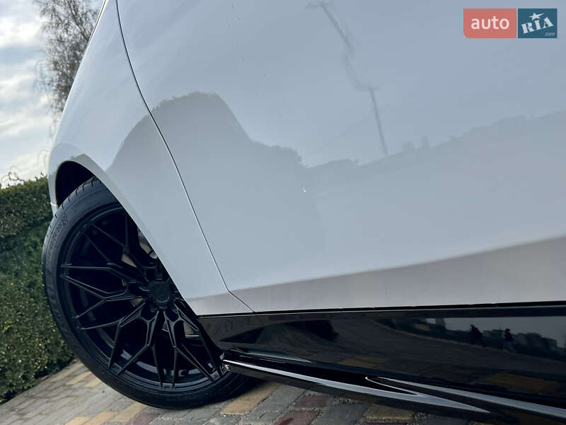 Седан BMW 5 Series 2023 в Одесі