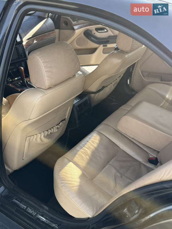Седан BMW 5 Series 1999 в Львові