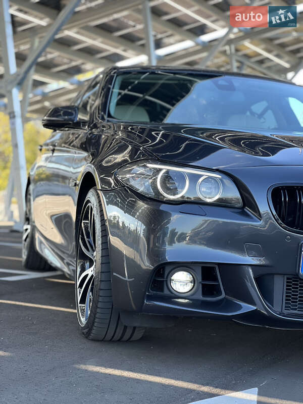 Седан BMW 5 Series 2015 в Киеве