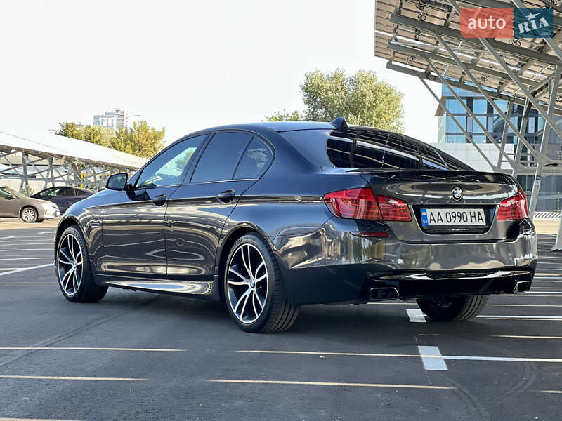 Седан BMW 5 Series 2015 в Киеве
