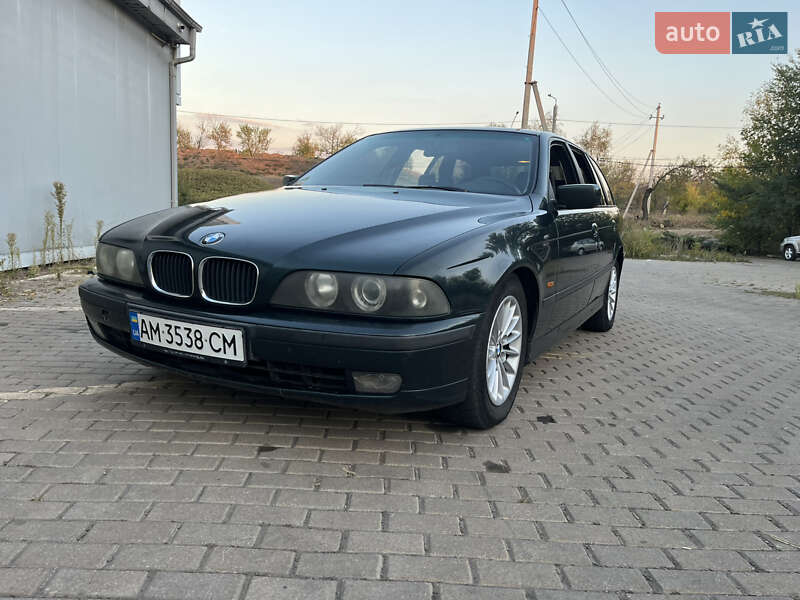 BMW 5 Series 2000