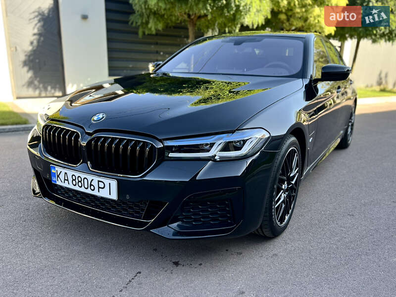 Седан BMW 5 Series 2017 в Киеве фото 10 Седан BMW 5 Series 2017 в Киеве