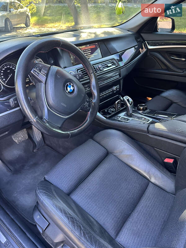 Седан BMW 5 Series 2012 в Коломые