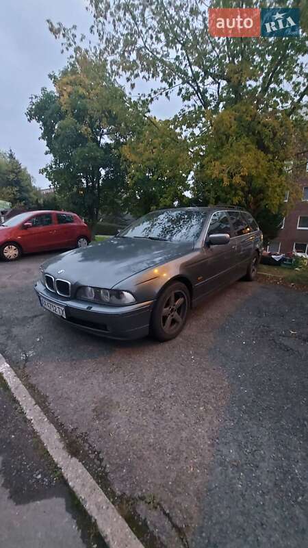 Універсал BMW 5 Series 2002 в Києві