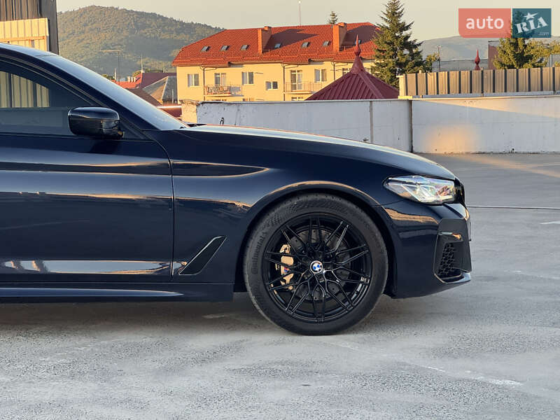 Седан BMW 5 Series 2017 в Мукачево