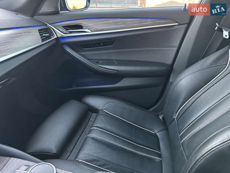 Седан BMW 5 Series 2017 в Мукачево