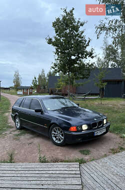 Універсал BMW 5 Series 2000 в Коростені