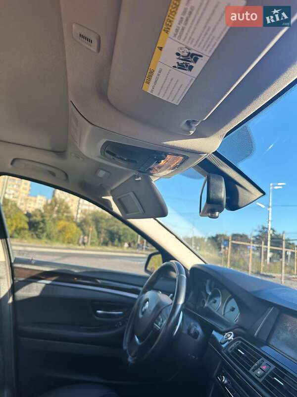 Седан BMW 5 Series 2016 в Киеве
