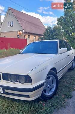 Седан BMW 5 Series 1991 в Днепре