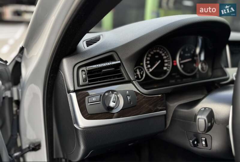 Седан BMW 5 Series 2014 в Рокитному