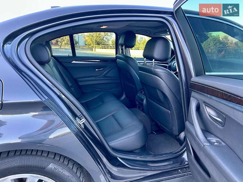 Седан BMW 5 Series 2015 в Києві фото 44 Седан BMW 5 Series 2015 в Києві