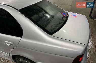 Седан BMW 5 Series 2000 в Деражне