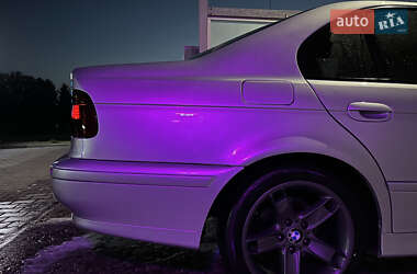 Седан BMW 5 Series 2000 в Деражне