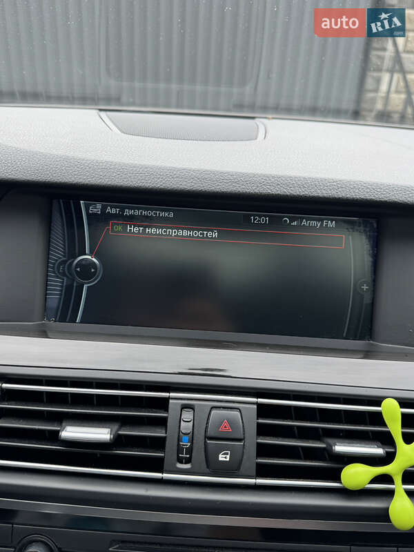 Седан BMW 5 Series 2011 в Вараше фото 13 Седан BMW 5 Series 2011 в Вараше