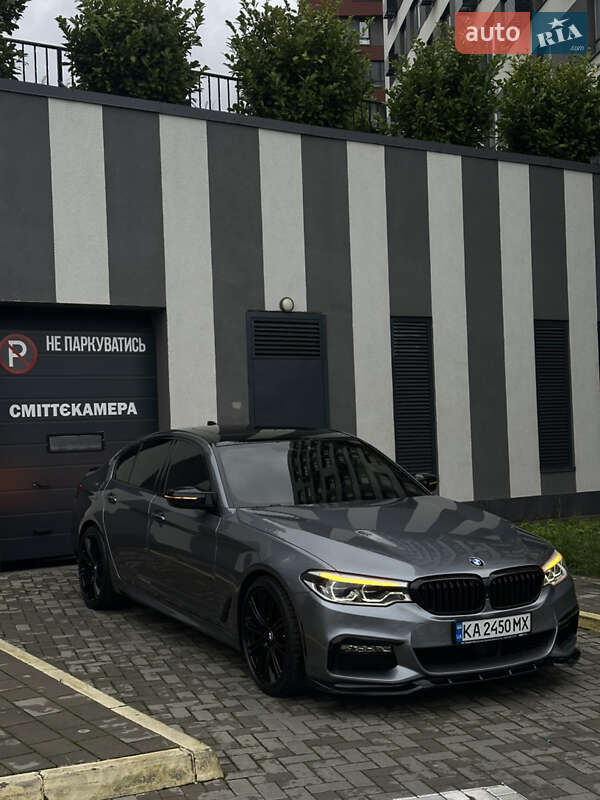 Седан BMW 5 Series 2018 в Львові