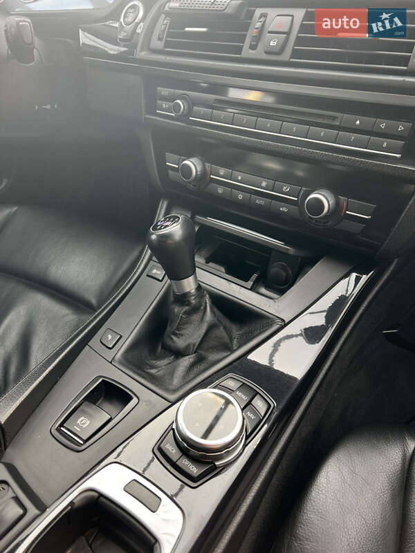Седан BMW 5 Series 2011 в Луцке фото 5 Седан BMW 5 Series 2011 в Луцке