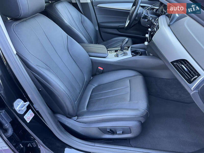 Седан BMW 5 Series 2018 в Львові фото 24 Седан BMW 5 Series 2018 в Львові