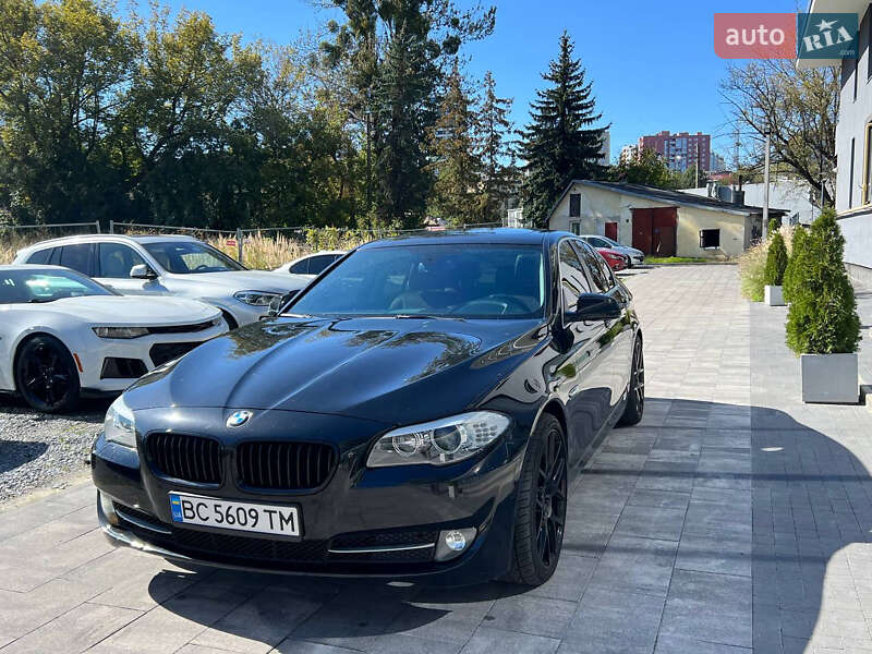 Седан BMW 5 Series 2013 в Львове