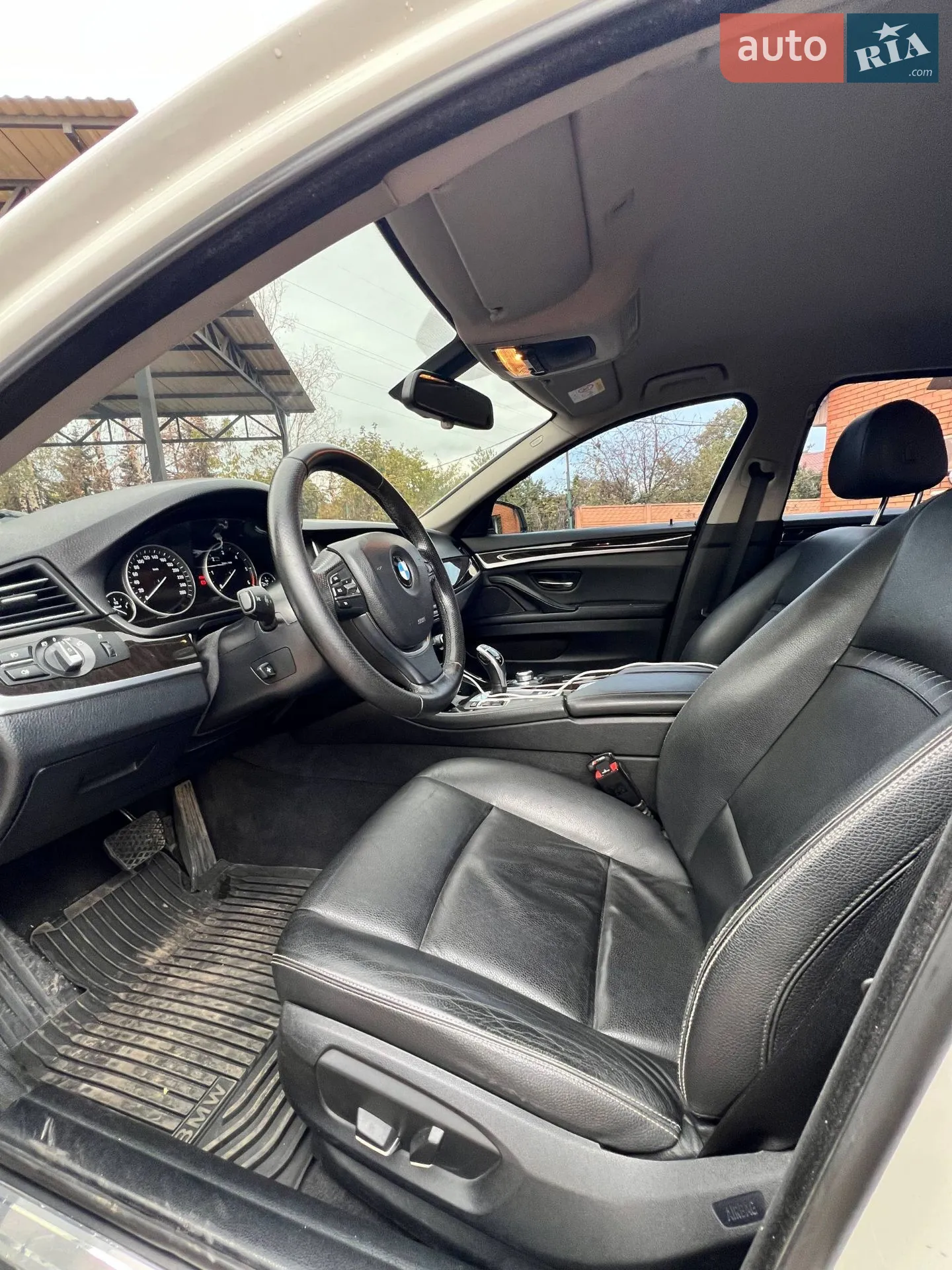 2015 BMW 5er - мініатюра 10