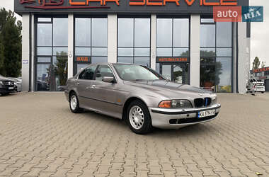 Седан BMW 5 Series 1999 в Киеве
