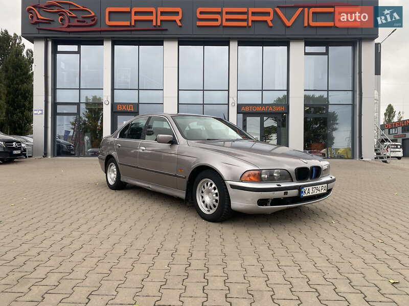 BMW 5 Series 1999