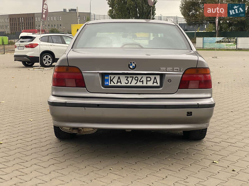 Седан BMW 5 Series 1999 в Києві