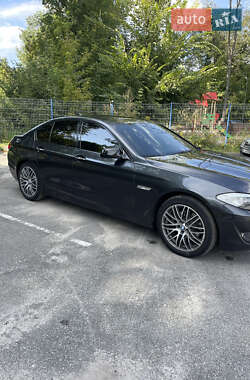 Седан BMW 5 Series 2012 в 