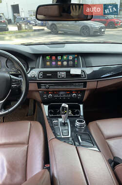 Седан BMW 5 Series 2012 в 
