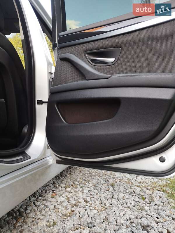 Седан BMW 5 Series 2010 в Полтаве фото 24 Седан BMW 5 Series 2010 в Полтаве