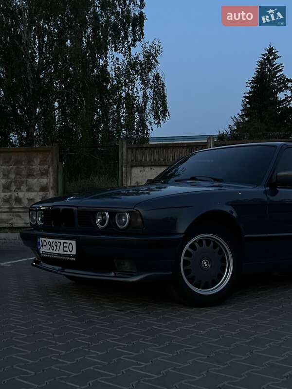 Седан BMW 5 Series 1988 в Вінниці
