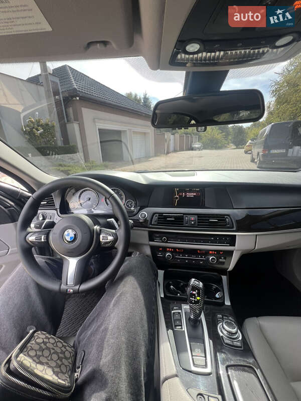 Седан BMW 5 Series 2012 в Днепре