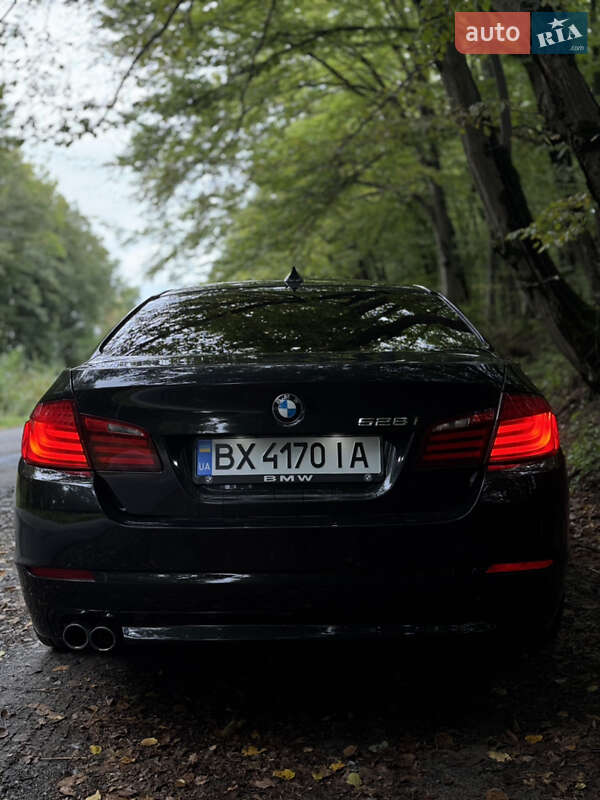 Седан BMW 5 Series 2010 в Хмельницком