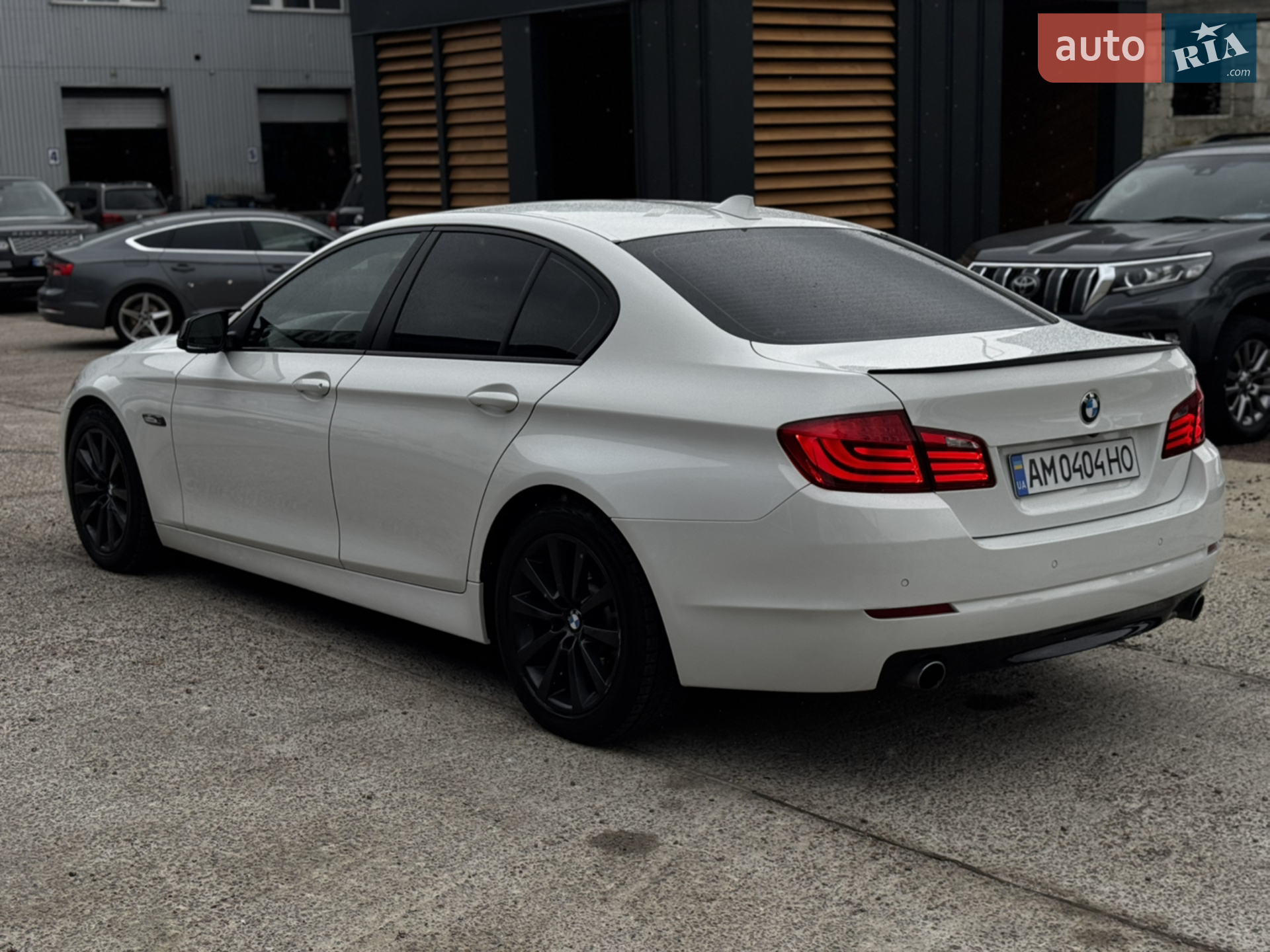 2012 BMW 5er - мініатюра 2