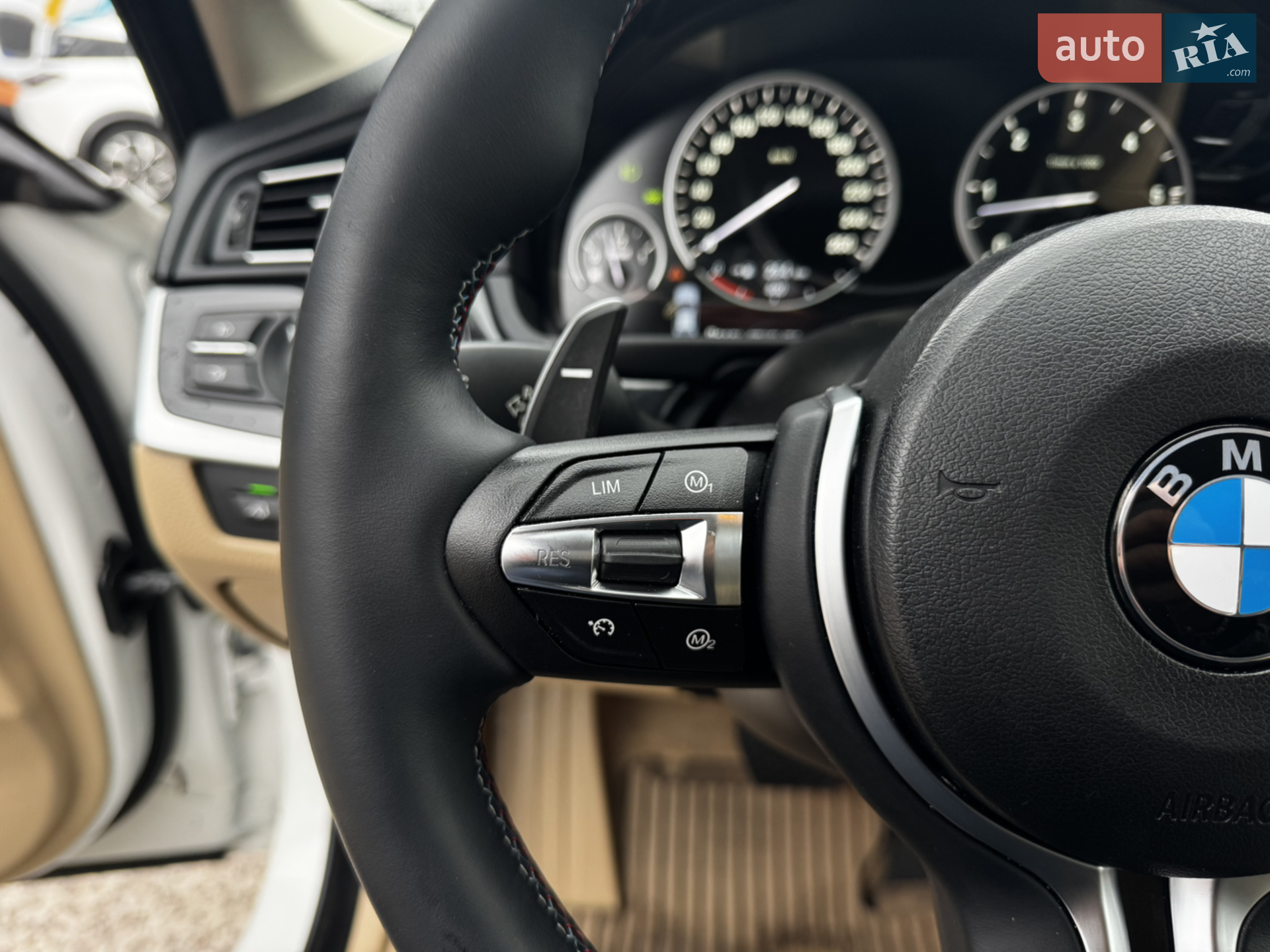 2012 BMW 5er - мініатюра 27