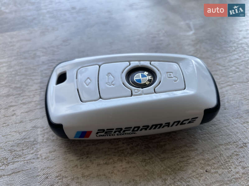 Седан BMW 5 Series 2012 в Корсунь-Шевченківському