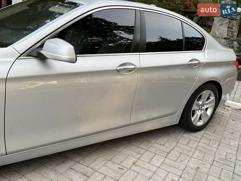 Седан BMW 5 Series 2012 в Дрогобичі
