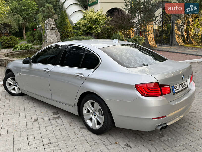 Седан BMW 5 Series 2012 в Дрогобичі