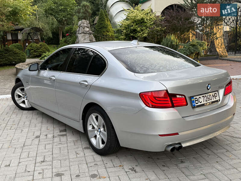 Седан BMW 5 Series 2012 в Дрогобичі