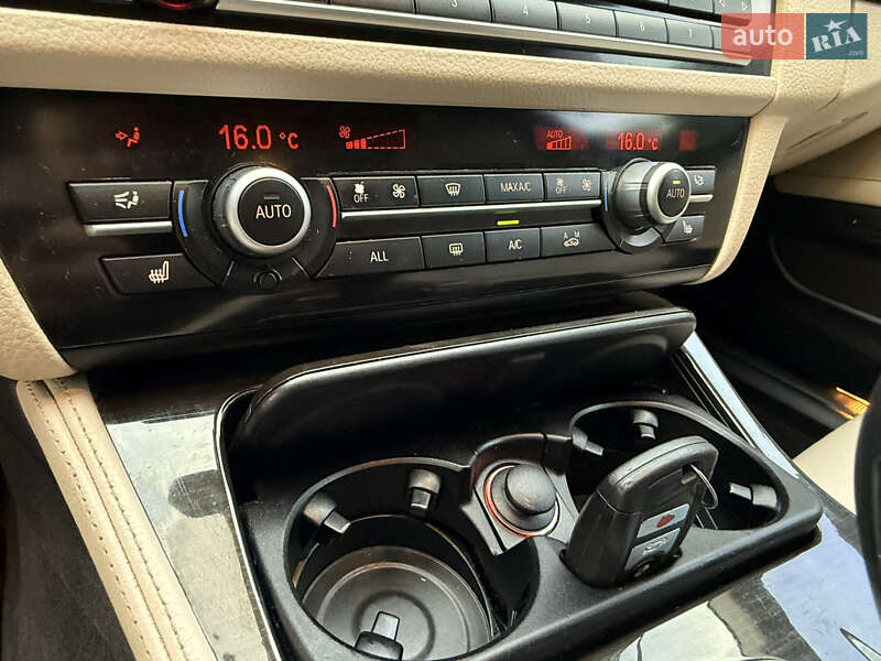 Седан BMW 5 Series 2012 в Дрогобичі