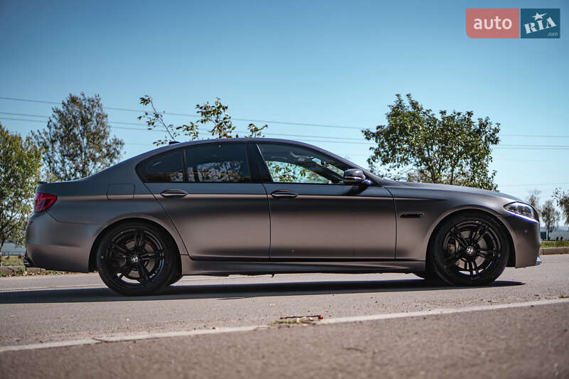 Седан BMW 5 Series 2015 в Бурштині